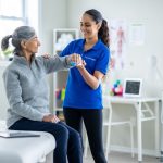 عوارض فیزیوتراپی | نکاتی که قبل از شروع باید بدانید!