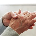 روماتیسم مفصلی چیست + روش‌های درمان روماتیسم مفصلی