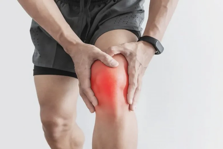 تصویری از درد در ناحیه کشکک زانو