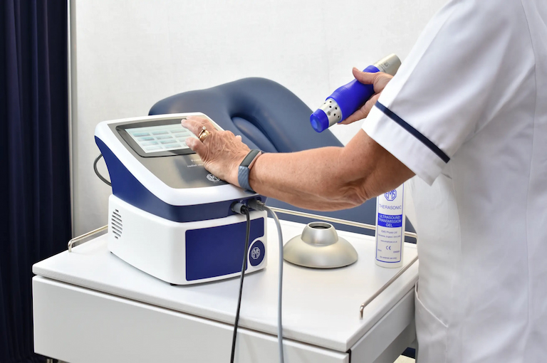 تصویری از دستگاه IF فیزیوتراپی