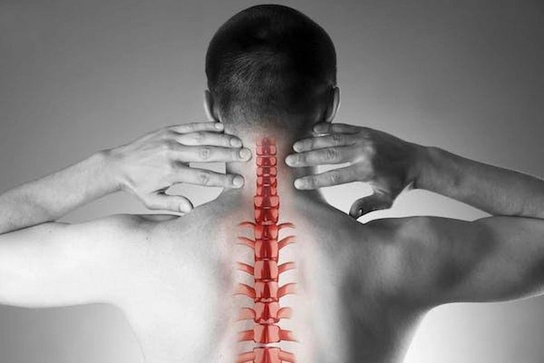 تصویری از نشانههای دیسک گردن